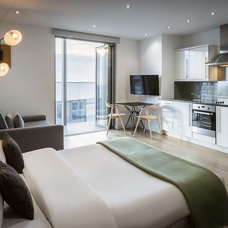 Aparthotel Adagio London Brentford Exterior foto