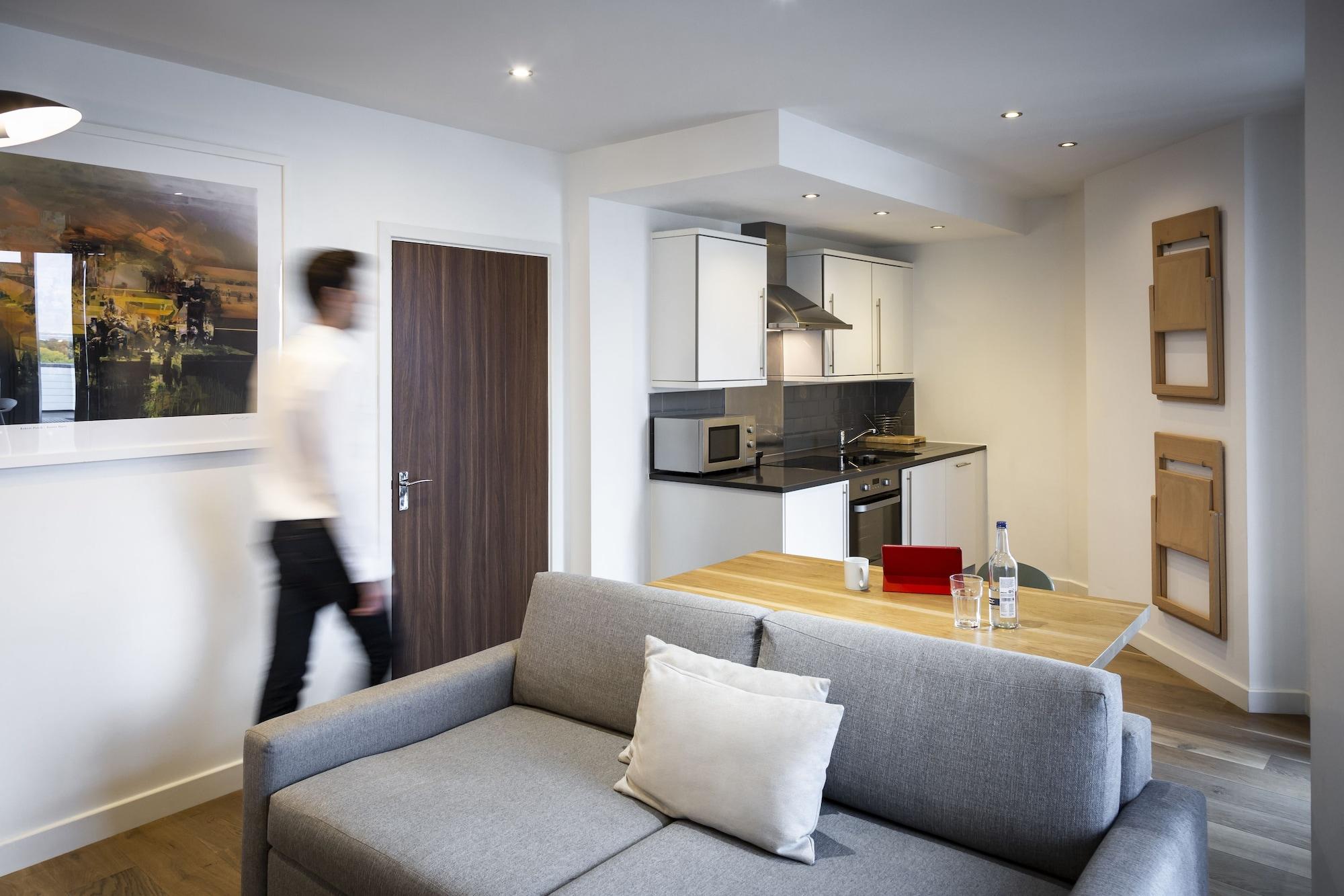 Aparthotel Adagio London Brentford Exterior foto